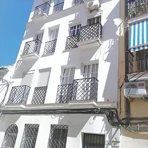 https://plaza-de-la-merced-apartments-by-allo-housing.es-andalucia.com